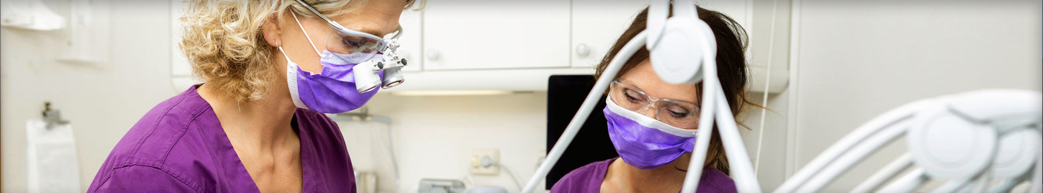 image promoting the Dental Assistant Certificate Program at Inventions Academy